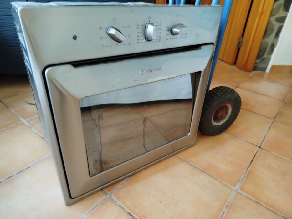 Forno Eléctrico Ariston