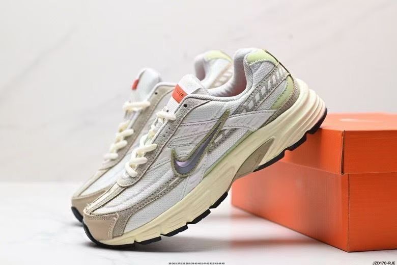 Кросівки Nike Initiator