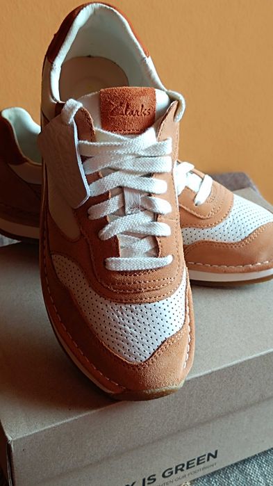 Ténis de couro Clarks Craft Run N39 1/2 Novo