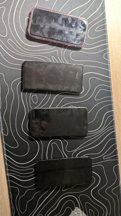 Продам лот телефонів