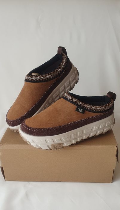 Nowe chodaki/Mule UGG Venture Daze - rozmiar: 42 - kolor: koniak/brąz