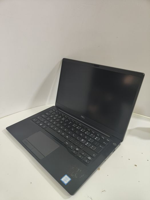 Dell Latitude 7400