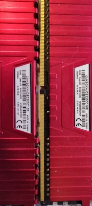 оперативна пам'ять Corsair Vengeance lpx 8gb (4x2) ddr4
