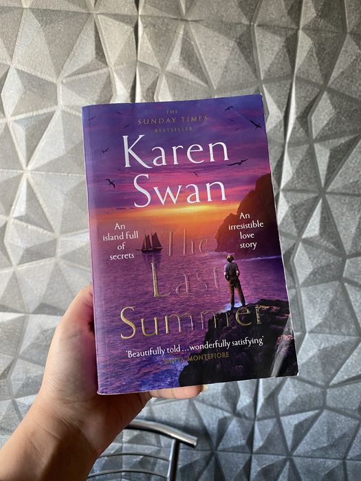 The last summer Katen Swan