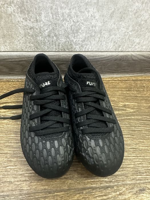 Кросівки футбольні дитячі 28 розмір