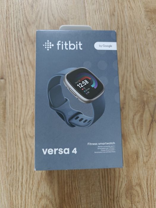 Fitbit Versa 4 nowy, nie otwarte pudełko