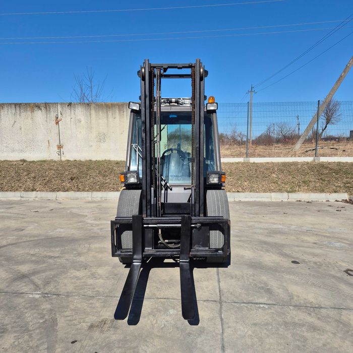 Навантажувач MANITOU 2,5 тон 2017р.