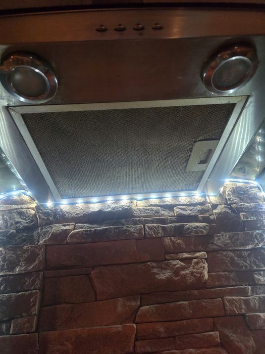 Okap kuchenny srebny