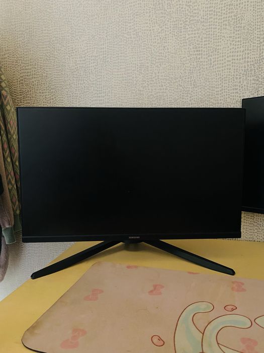 Монитор Samsung 144Hz
