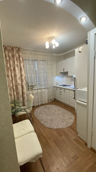Подобова Оренда 1кім. квартири, м. Обухів, р-н Піщана.