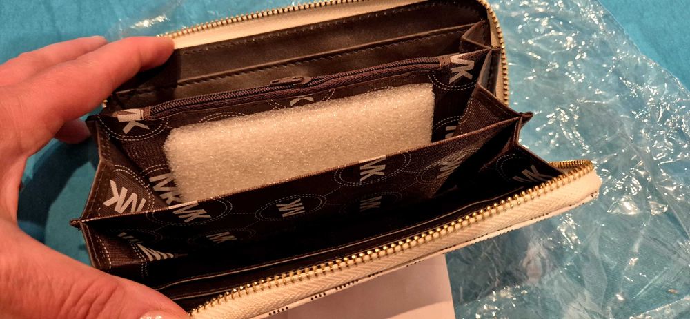 Nowy portfel MK duzy