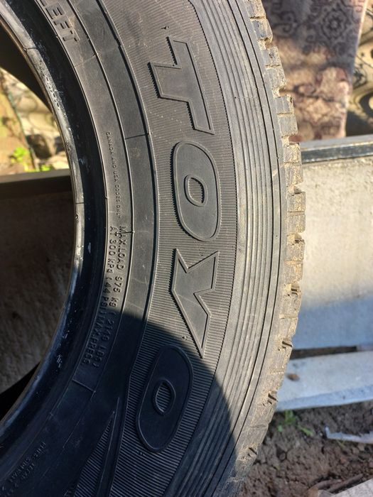 Продам шини Toyo 245/70/16