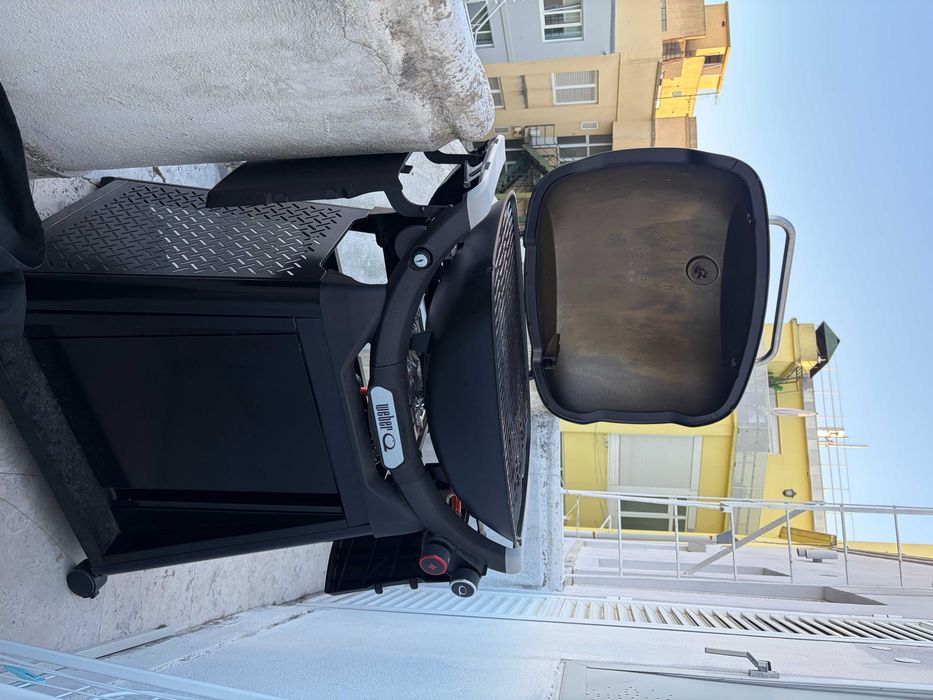 Grelhador a gás Weber Q 3200N+ com carrinho + cobertura Premium
