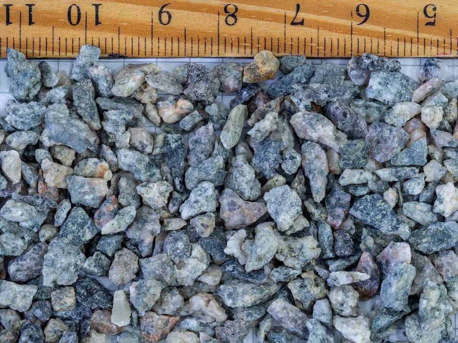 Крупный песок кварц гранит гравий камешки 2-5 мм для кактусов растений