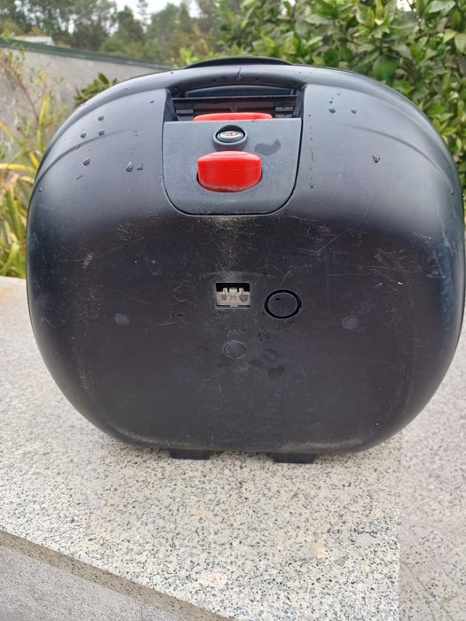 Top case Givi usada