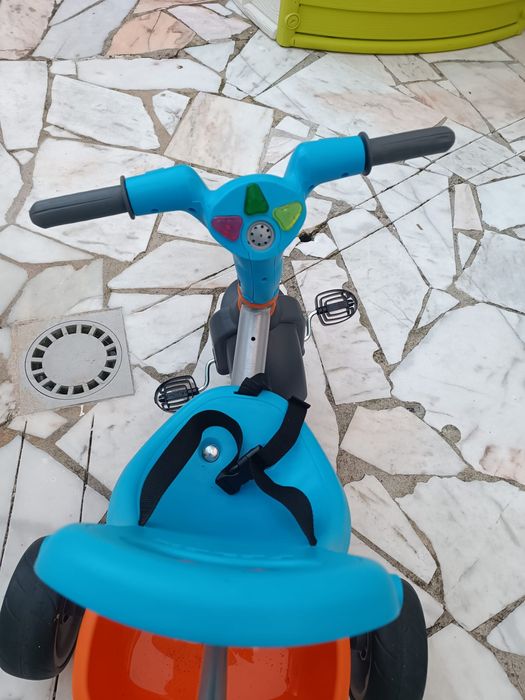 Vendo triciclo da Feber