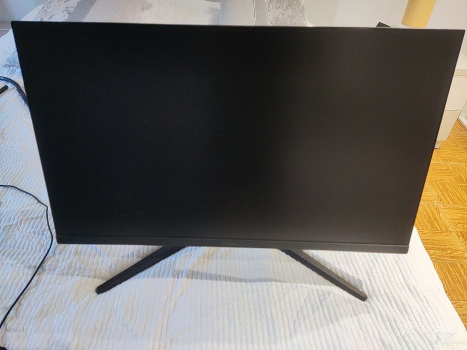 Monitor KOORUI Gaming 144 Hz como novo