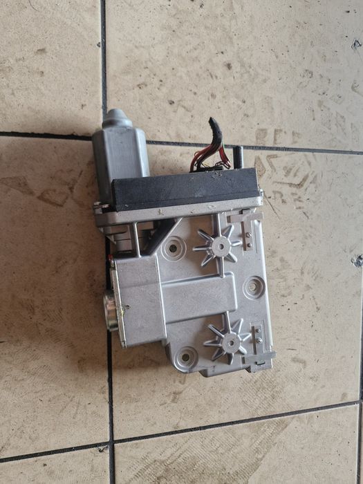 Mechanizm recznego bmw e65 e66