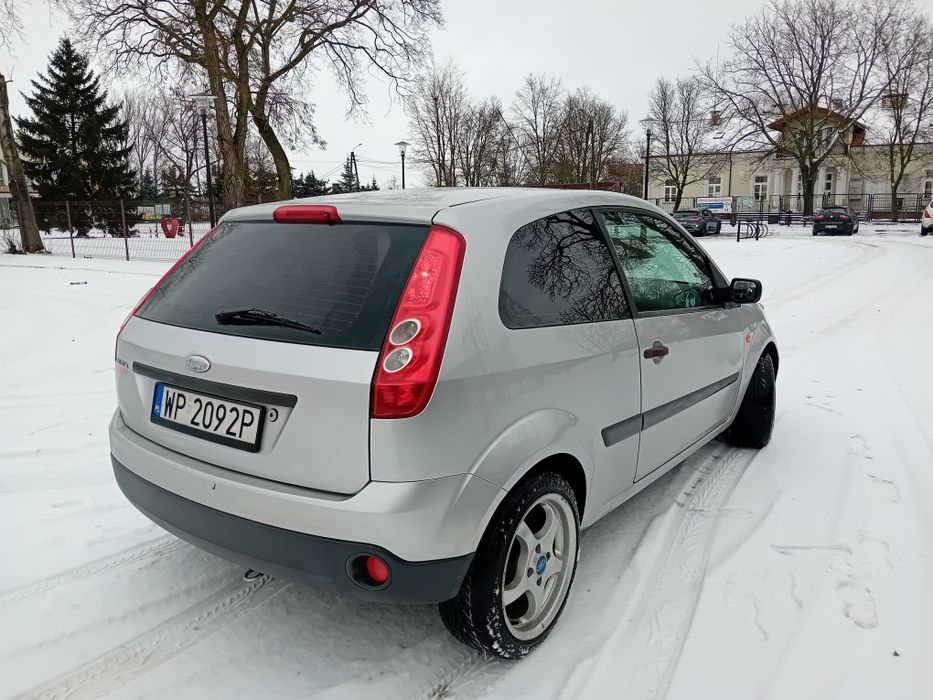 Sprzedam Ford Fiesta 2005r 1.3