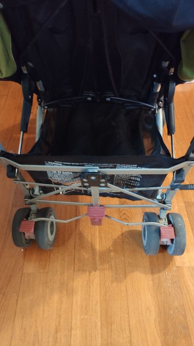 Carrinho de criança (bengala)