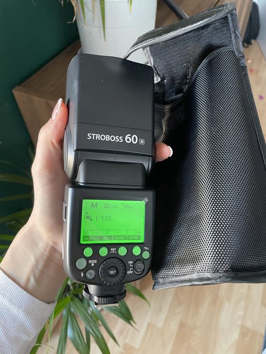 Lampa blyskowa Quadralite Stroboss 60N for Nikon