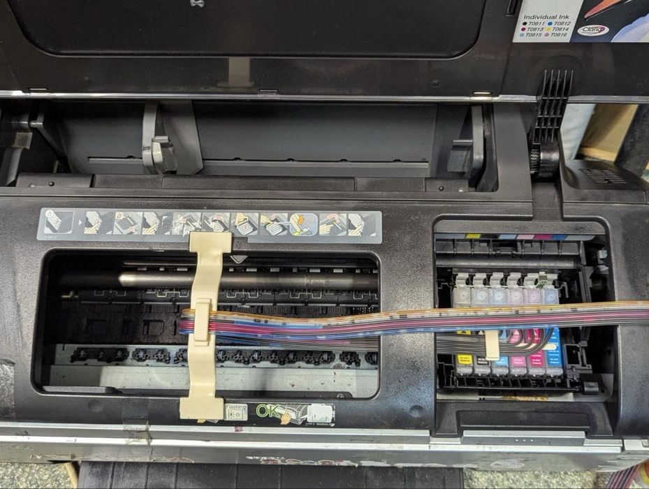 Принтер Epson 1410, не робочий