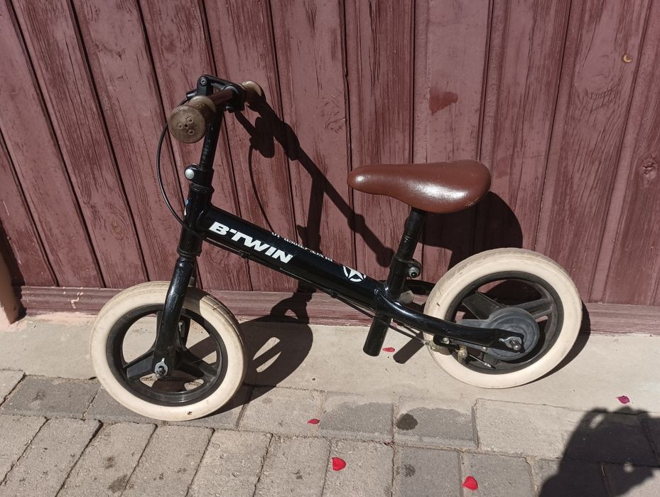 Rowerek biegowy Decathlon between