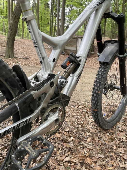 Commencal supreme v4.2