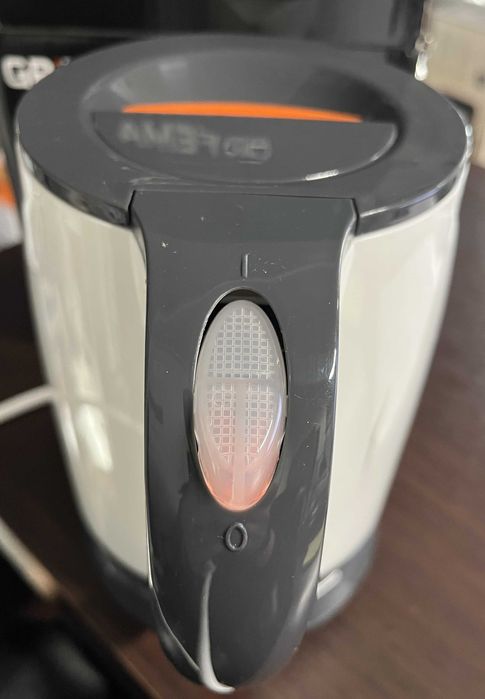 Czajnik elektryczny Grifema GC1001  0,8 l, moc 1100W