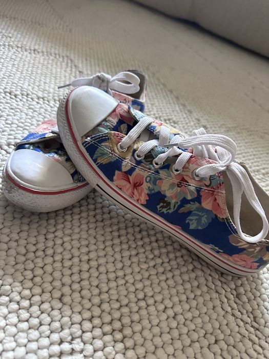 Kolorowe trampki r.37 tenisówki w kwiatki buty sznurowane jasna podesz