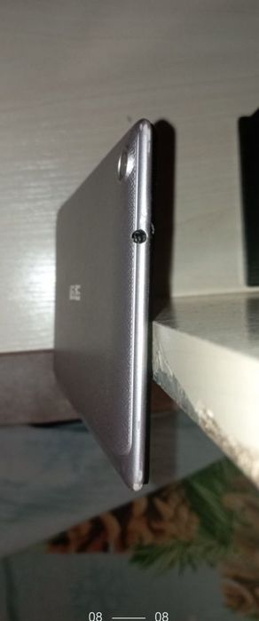 Планшет ASUS ZenPad P01Y.