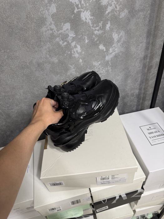 Maison Margiela Tabi x Reebok Instapump Black
