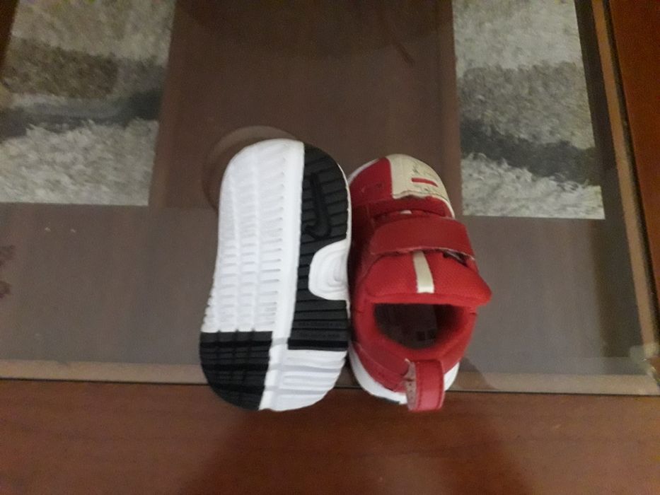 Sapatilhas Nike bebé novas