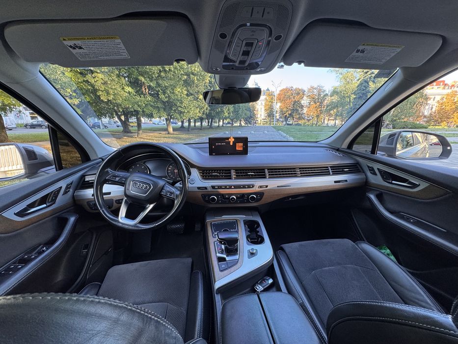 Audi Q7 2017 VIN WA1LAAF78HD042905 фото оголошення 7 з 8
