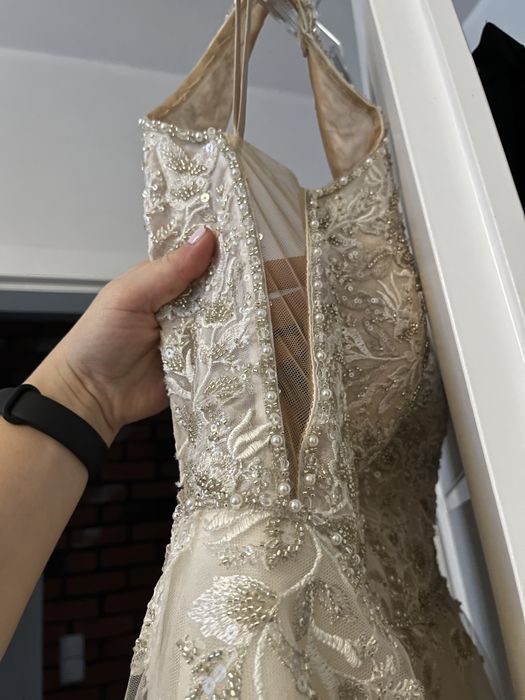 Suknia ślubna kolor szampański