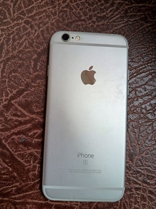 Смартфон Айфон 6s