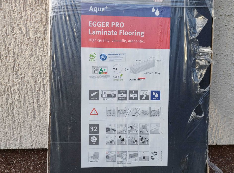 EGGER Panele Podłog. Wodoodporne Czarne 8 mm Kingsize Super Jakość