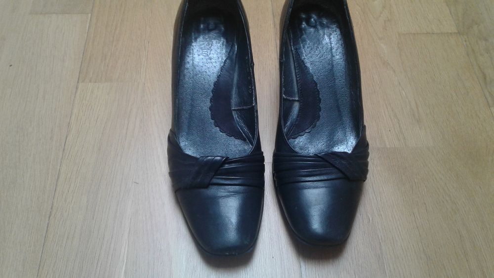buty damskie czarne nr 36
