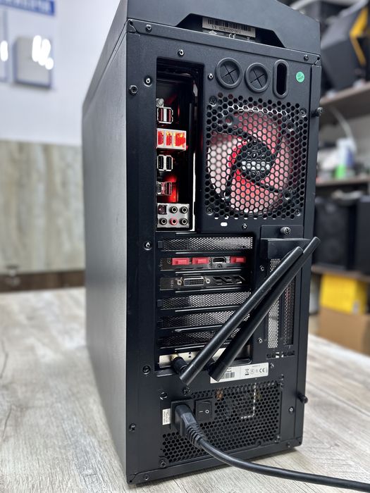Ігровий ПК/CPU 18C, 36T/RAM 32Gb/GTX 1070 8Gb/SSD 256Gb/HDD 1Tb