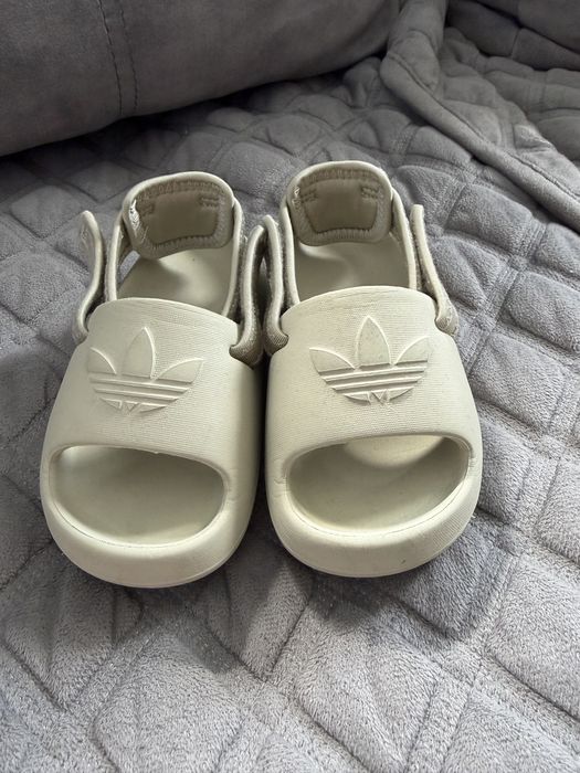 Босоніжки Adidas