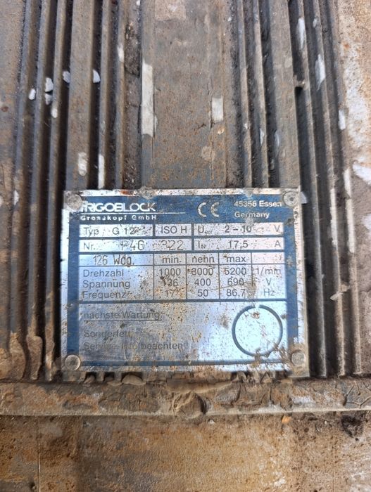 Генератор рефрижератора на 220/380 вольт. Frigoblock G12. С шкивом Б/У