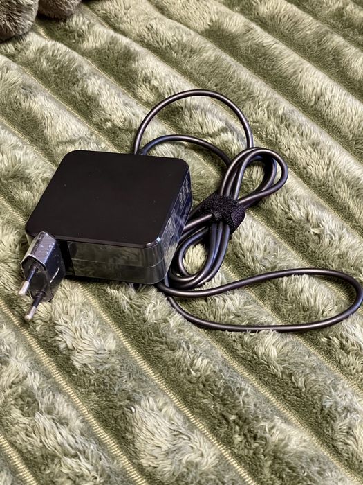 ASUS Chromebook CM5500FDA 8GB / 15.6″ / сенсор / Chrome OS