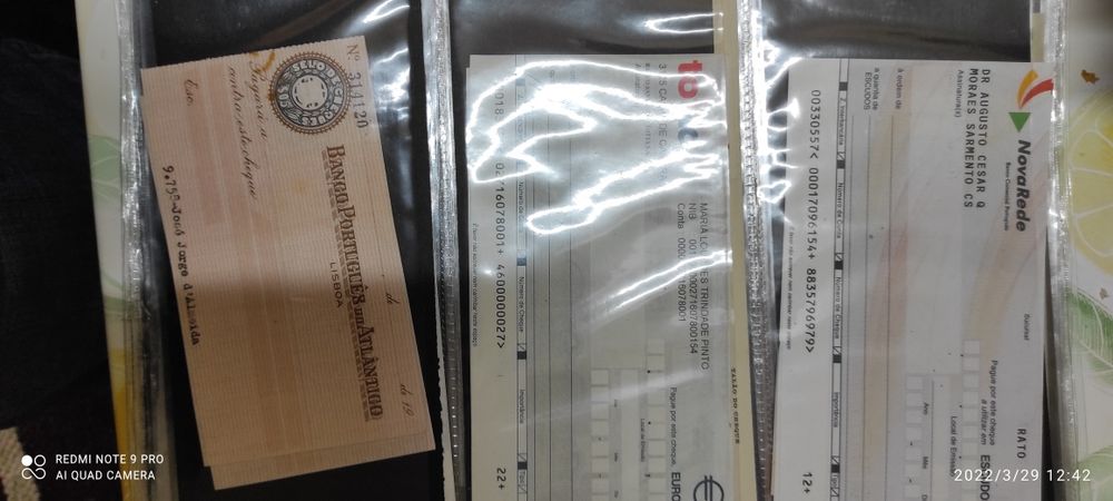 Cheques antigos .