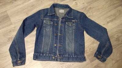 Куртка  джинсовая рост 164 см размер S женская