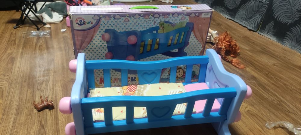 Колыбель, кроватка для кукол