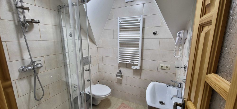 Котедж з 3 спальнями в Карпатах.Чан, сауна.Оренда подобово, відпочинок