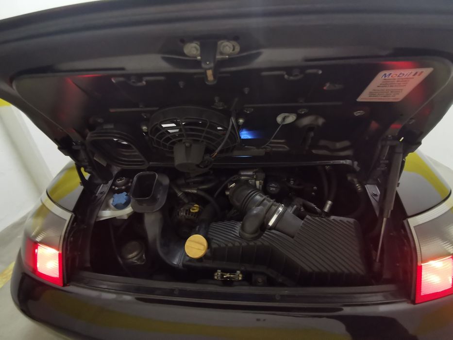 Porsche 911 Carrera 4 / Cx manual sempre de garagem