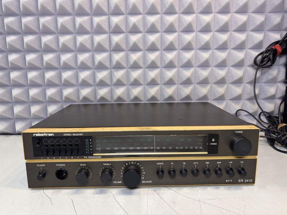 Amplituner RFT ROBOTRON SR 2410