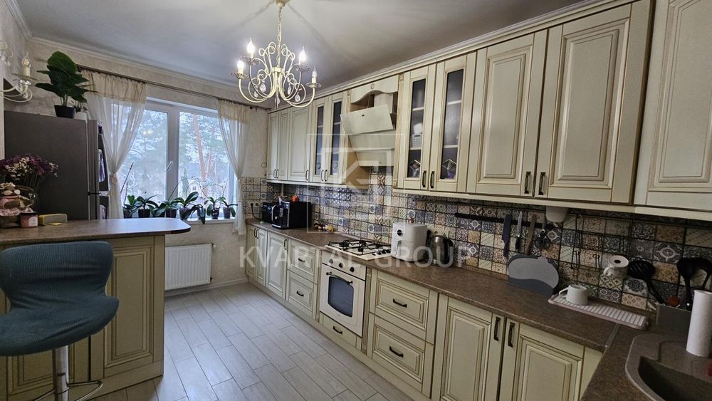 Простора квартира 150м2 в Ірпені. 6 кімнат. 2% оформлення