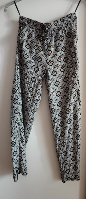 Calças direitas estampadas